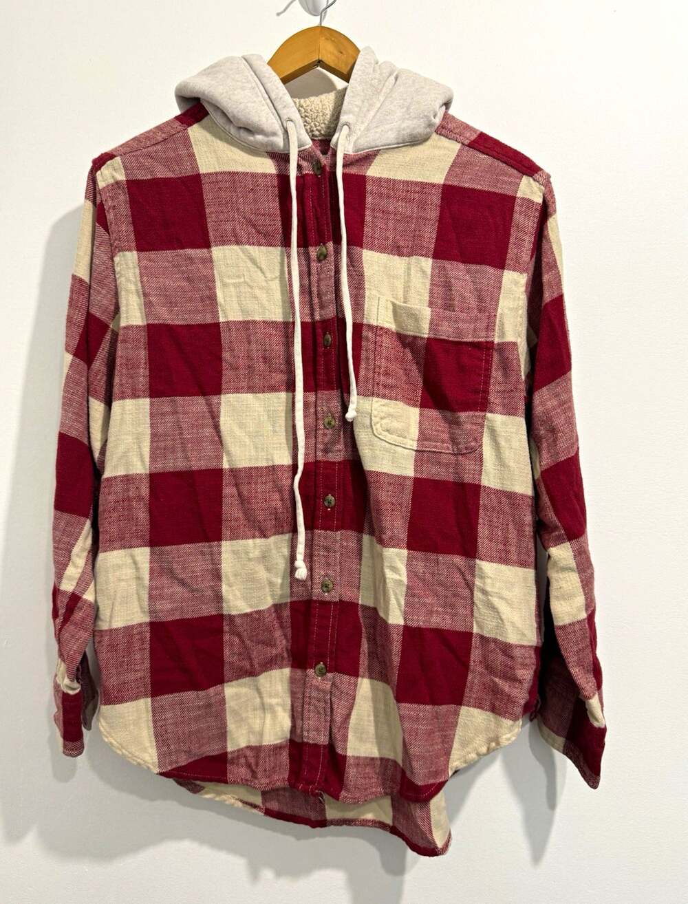 American Eagle Men's M Red/White/Gray Plaid Flannel Hooded Button Hoodie 1142